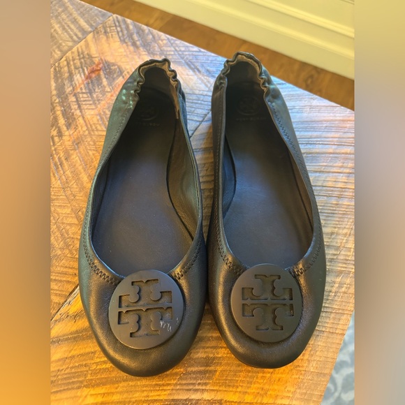 Tory Burch Minnie Travel Ballet Flat in Perfect Black - Picture 4 of 6